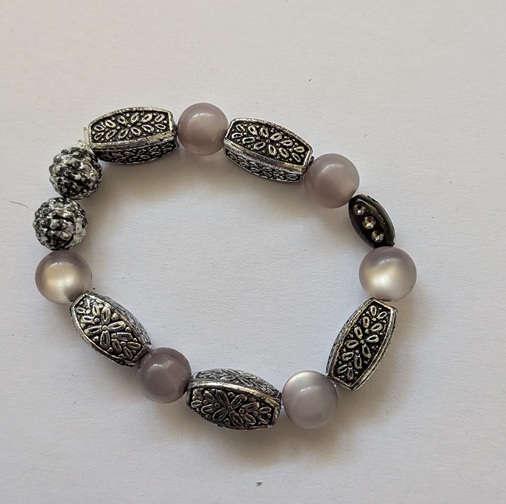 Zwarte rekbare vintage armband Zwarte rekbare vintage armband
