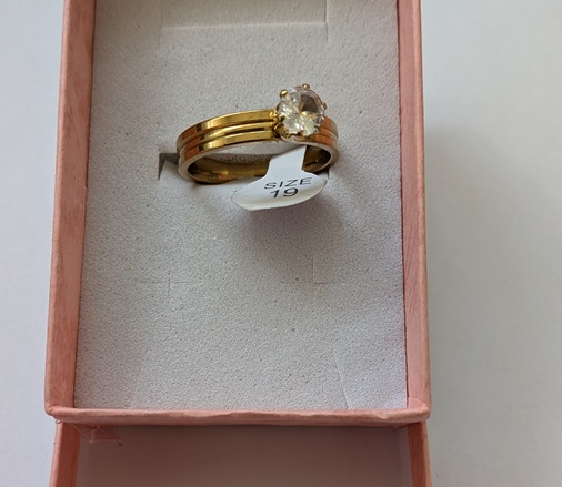 Gouden ring met midden lijn